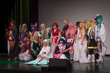 Lauantain cosplaykisojen ryhmäkuvat – Kyuu Eturautti