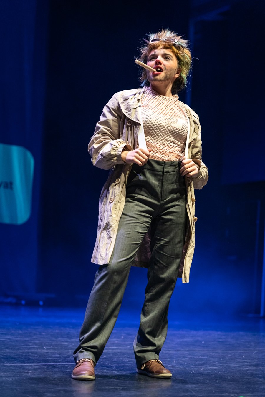 231125163748