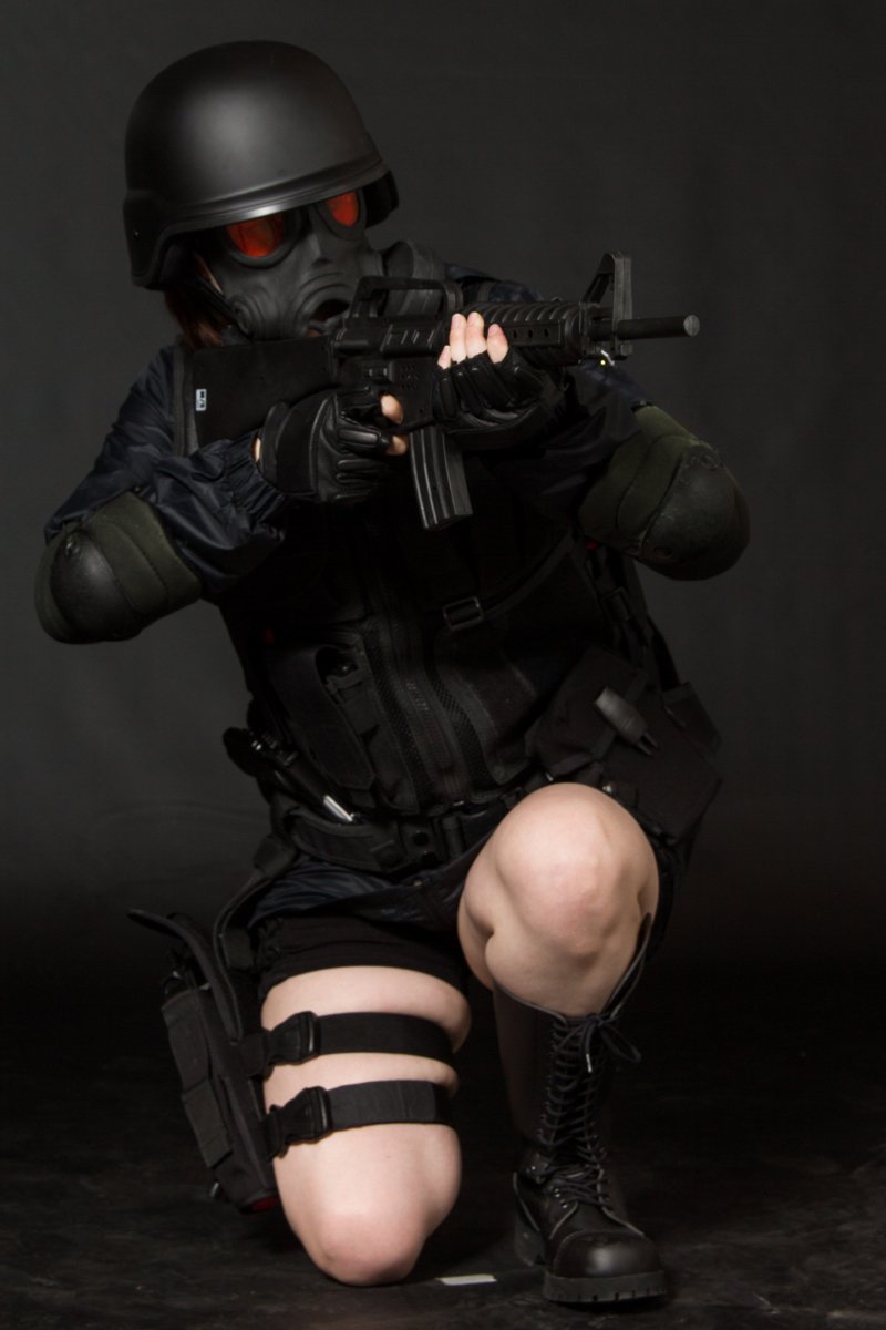 desu-hl-la-128