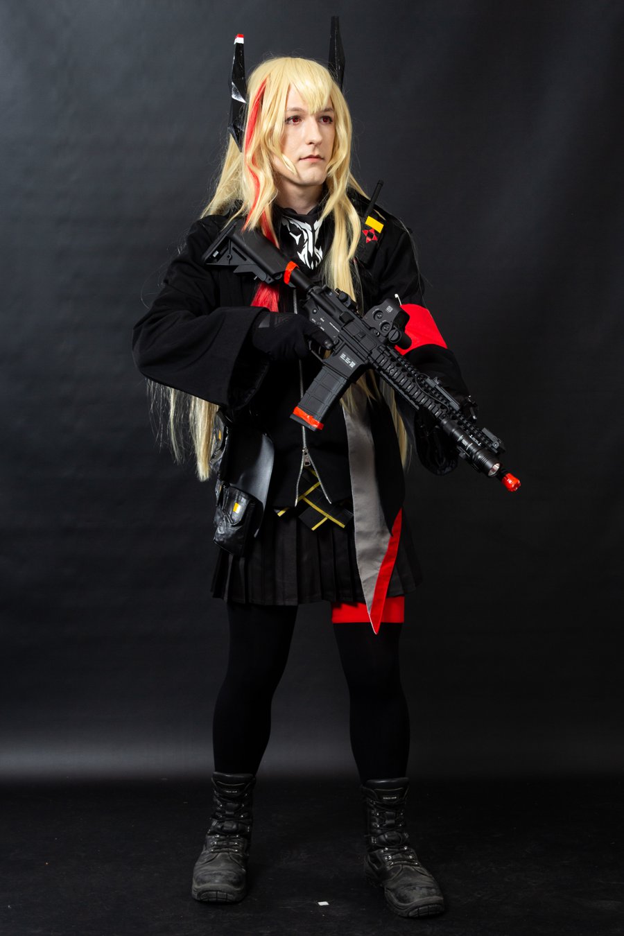 desu2022-HL-la-220