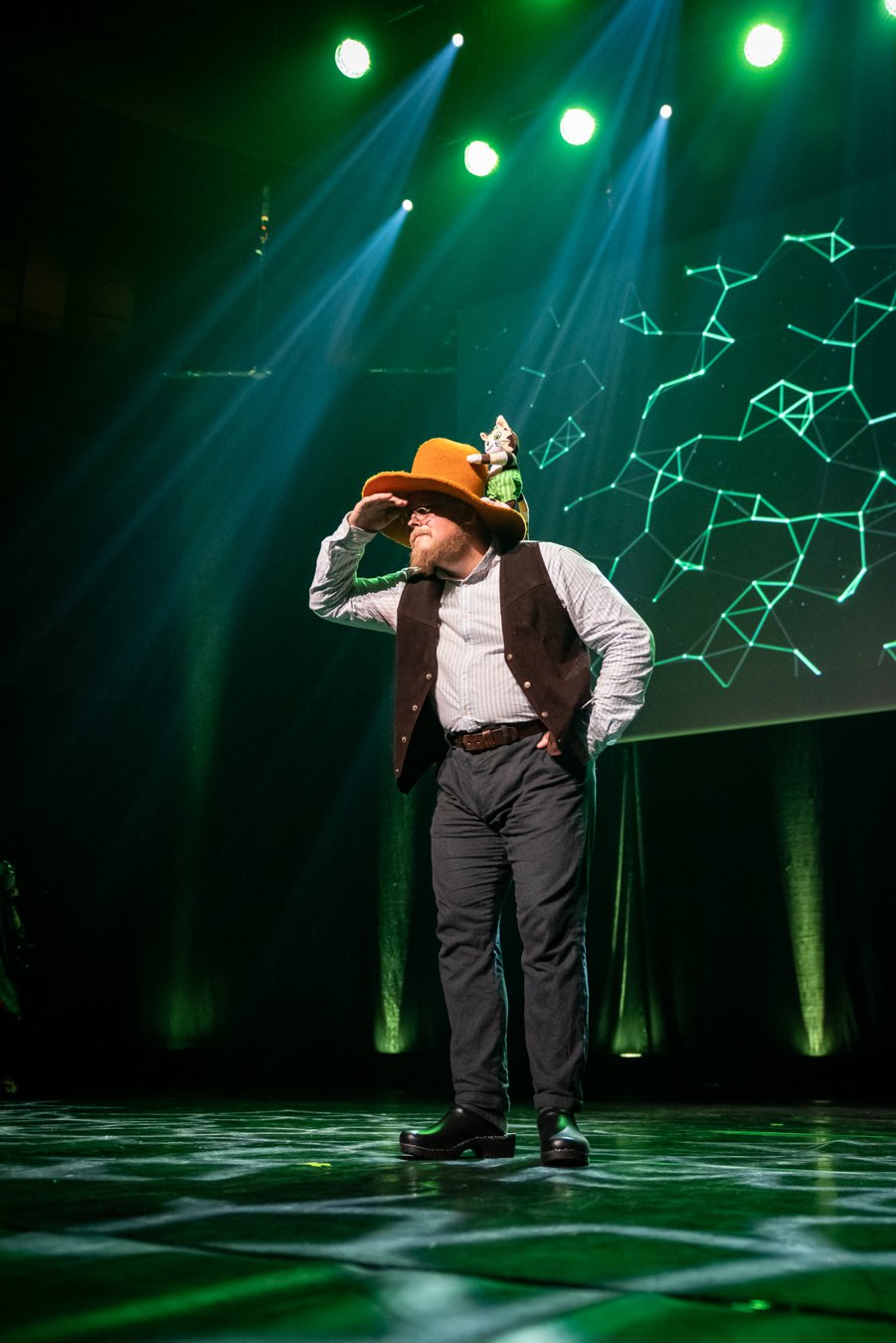 220618181547