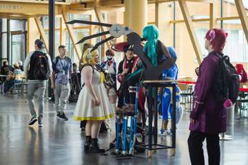 desucon2022_lauantai1_pixeffect-8456