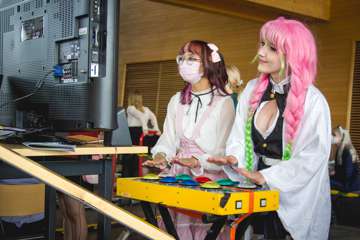 desucon2022_perjantai_pixeffect-8312