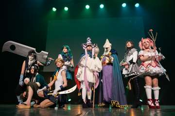 Desucon 2024 » Kuvia ohjelmanumeroista » Cosplaykilpailut » Paripukukisa