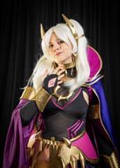 12_desucon2026_hallcosplay_emmijokilahti_04