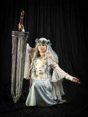 19_desucon2026_hallcosplay_emmijokilahti_02