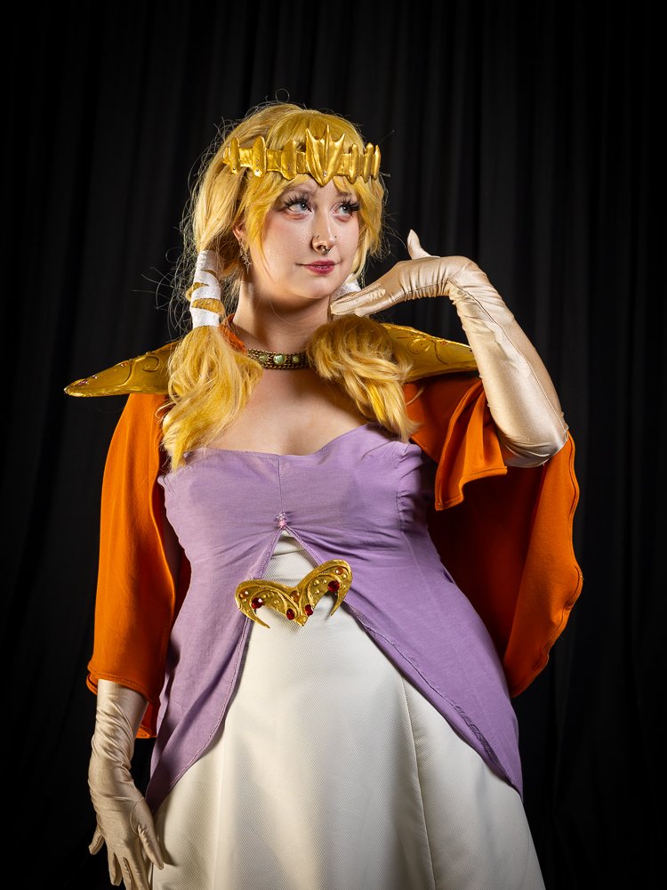 21_desucon2026_hallcosplay_emmijokilahti_04
