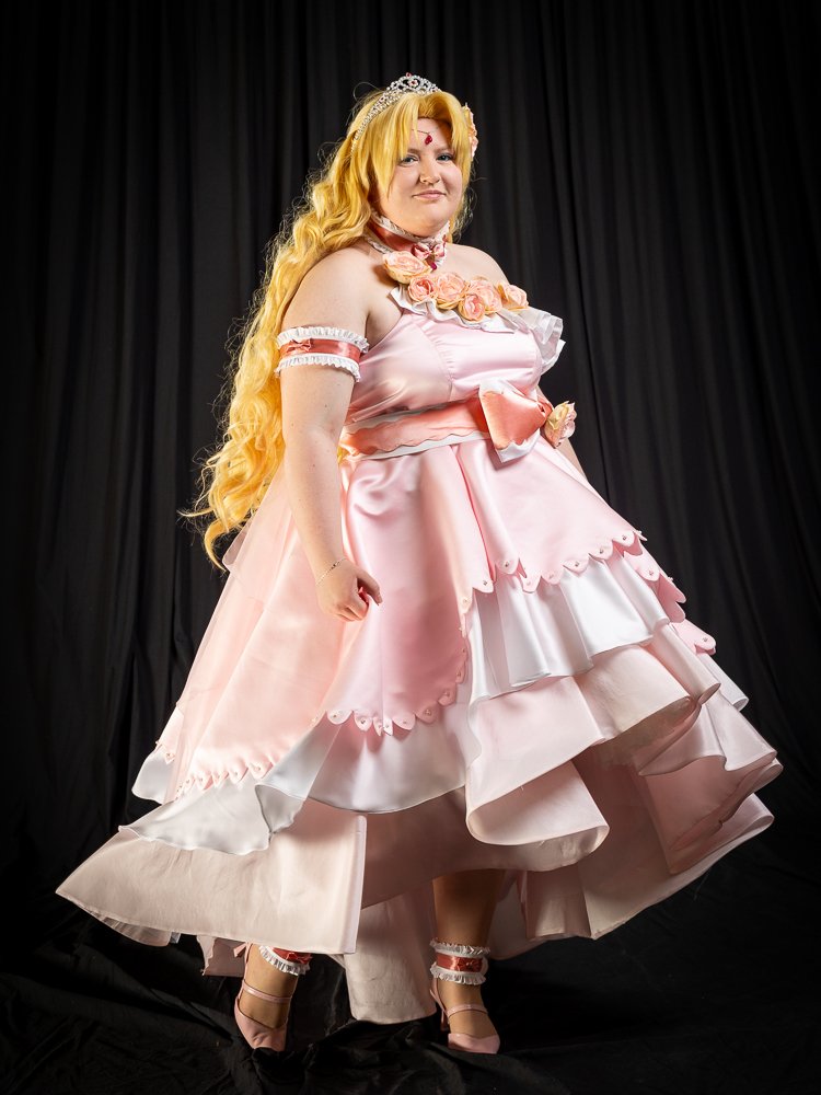 23_desucon2026_hallcosplay_emmijokilahti_03