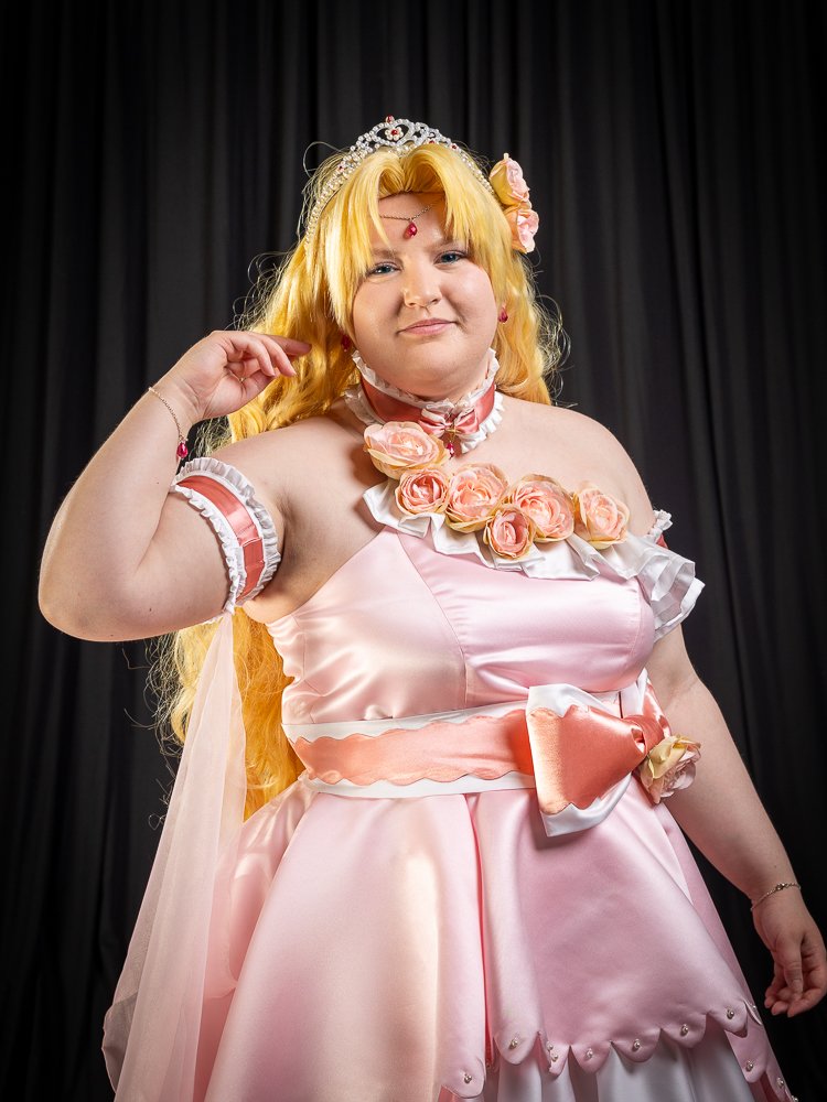 23_desucon2026_hallcosplay_emmijokilahti_05
