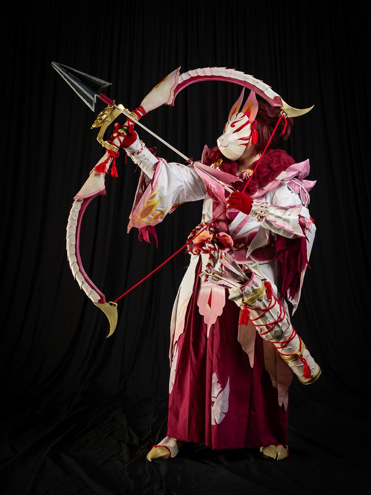 25_desucon2026_hallcosplay_emmijokilahti_02