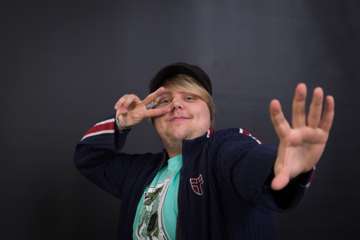 KES_6570