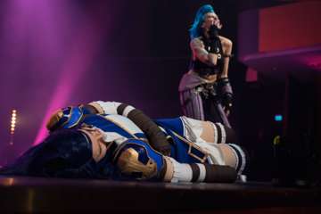 Desucon Frostbite 2024 » Kuvia ohjelmanumeroista » Cosplaykilpailut
