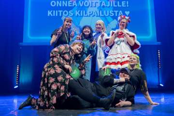 Desucon Frostbite 2025 » Kuvia ohjelmanumeroista » AMV-kilpailut