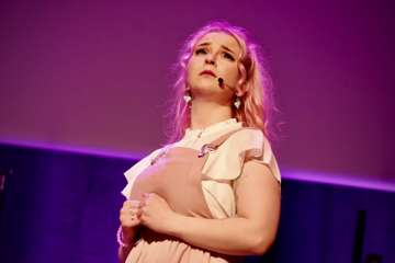 Desucon Frostbite 2025 » Kuvia ohjelmanumeroista » Avajaiset