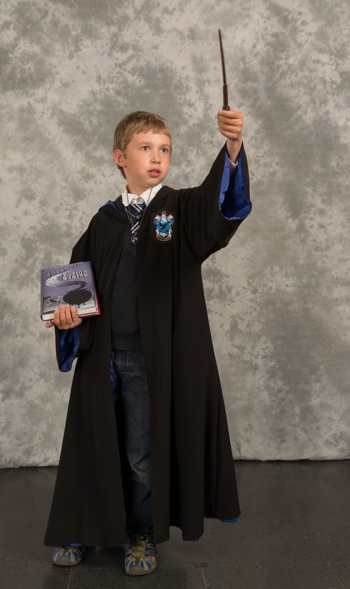 Finncon_2016_-_Kisaaja_09_-_Terho_Elorae2C_Korpinkynnen_tuvan_oppilas2C_Harry_Potter_1-3