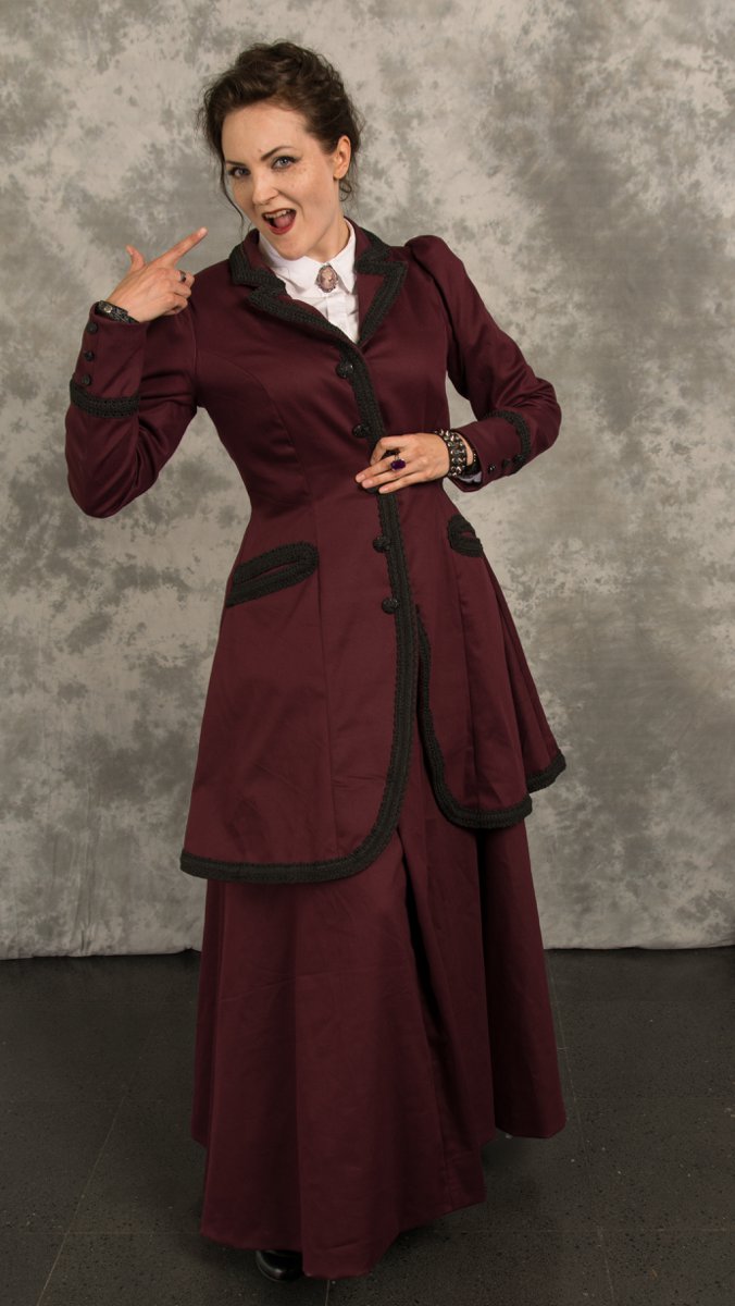 Finncon_2016_-_Kisaaja_13_-_Mari-Pilvi_Junikka2C_Missy2C_Dr_Who_5-8