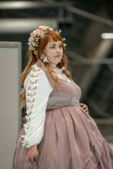 Foxwalk_Lolita_Su-04