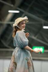 Foxwalk_Lolita_Su-06