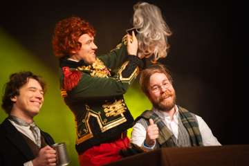 Kotae Expo 2025 » Kuvia Ohjelmanumeroista » Cosplay ja CMV-kilpailut » Esityskilpailu - Cosplay Musical » Emilmeemu