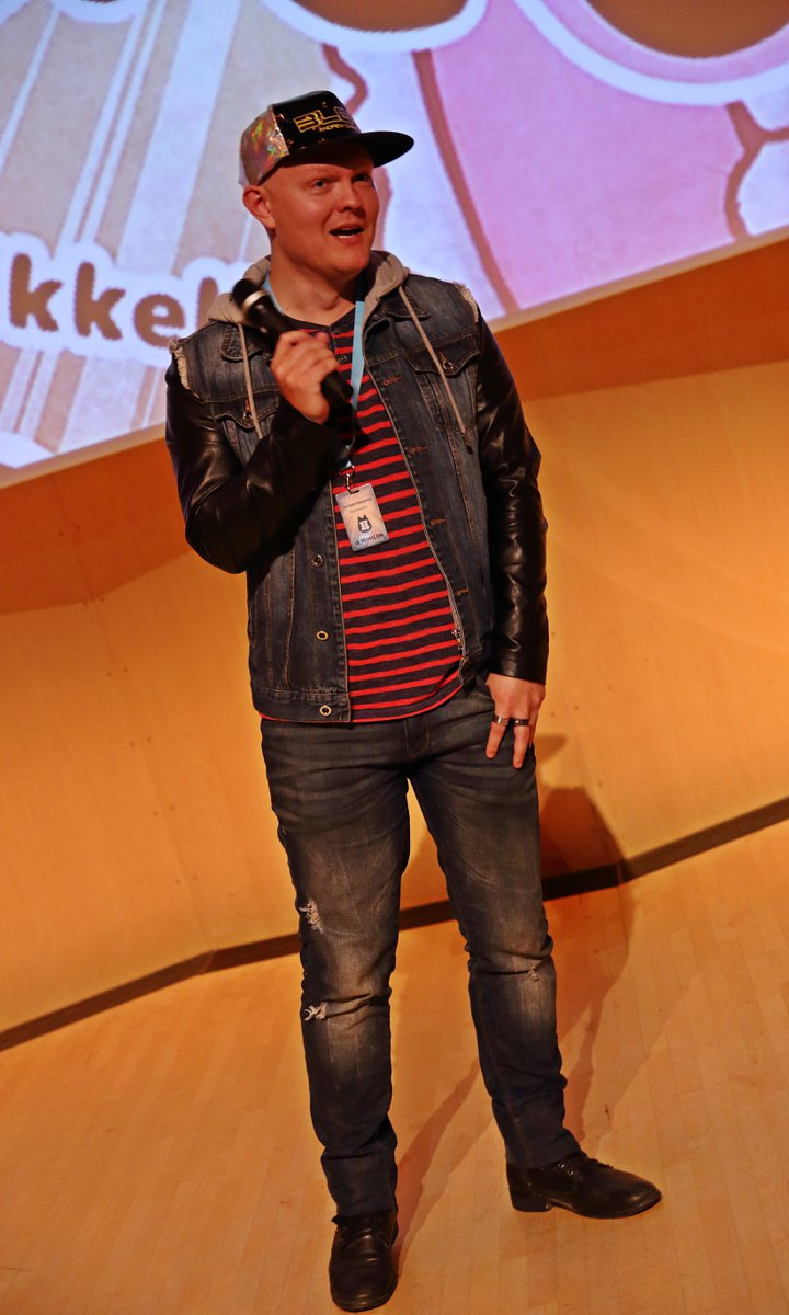 7T0A6487aniki
