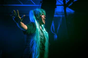 231021213021