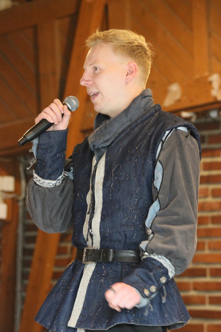 d9