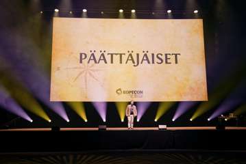 Ropecon 2025 » Kuvia ohjelmanumeroista » Päättäjäiset