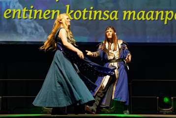 Pukukisa ja -show - Nyymix