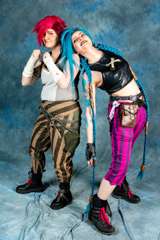 250726_Ropecon26_kuvausseinä_klo15-18_JackyLaw_396
