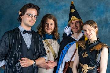 250726_Ropecon26_kuvausseinä_klo15-18_JackyLaw_401