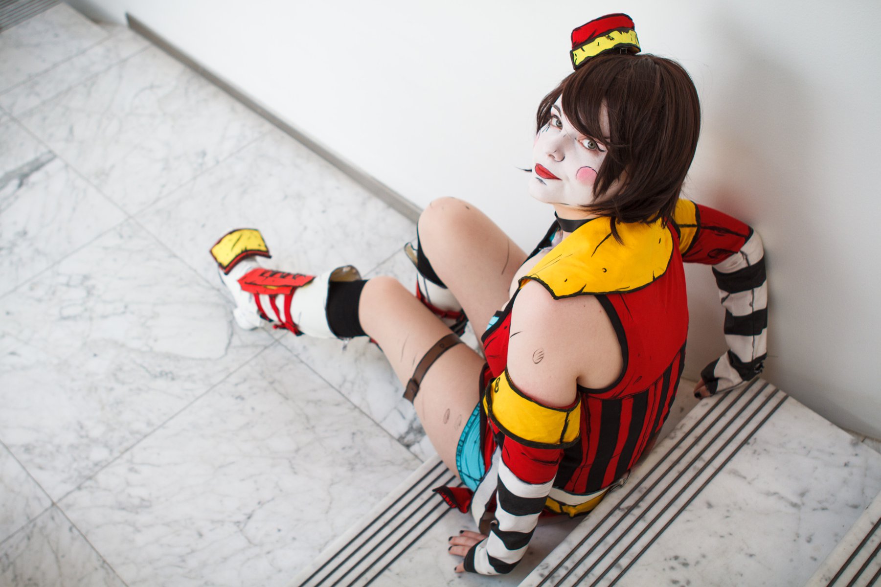 moon-moxxi-i-004