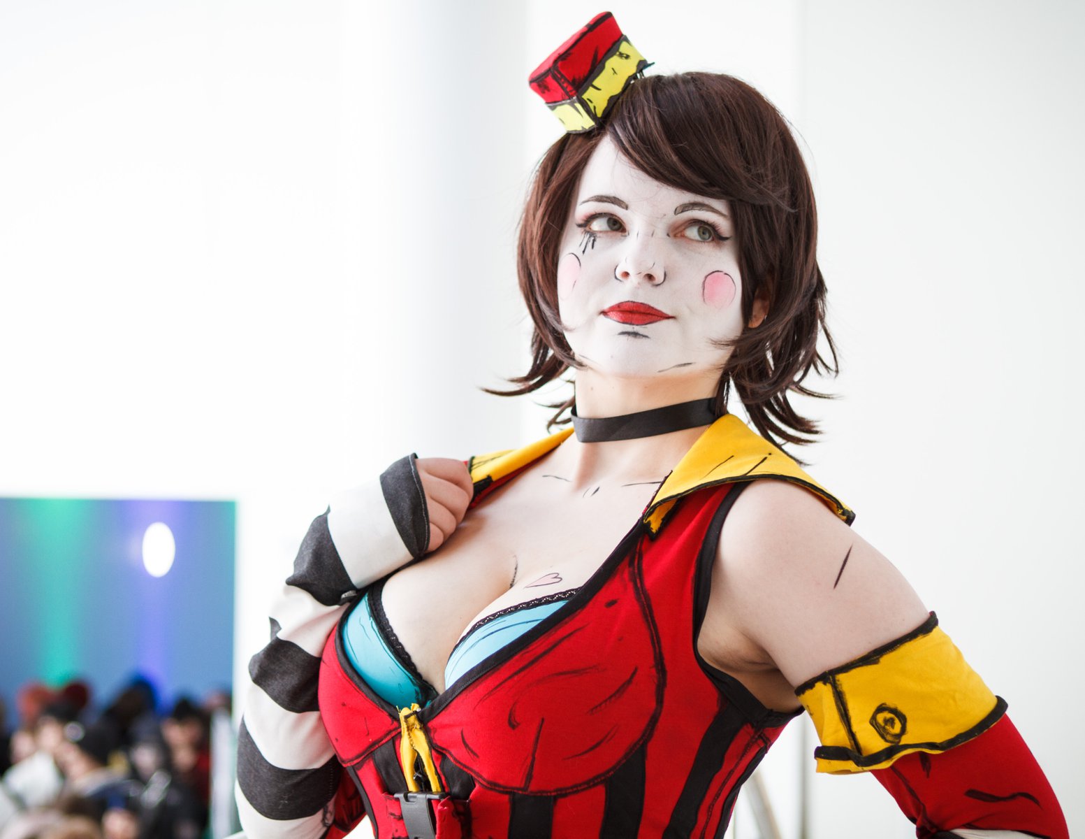 moon-moxxi-i-006