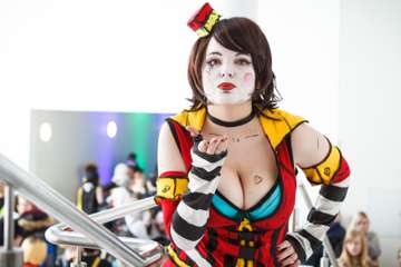 moon-moxxi-i-008