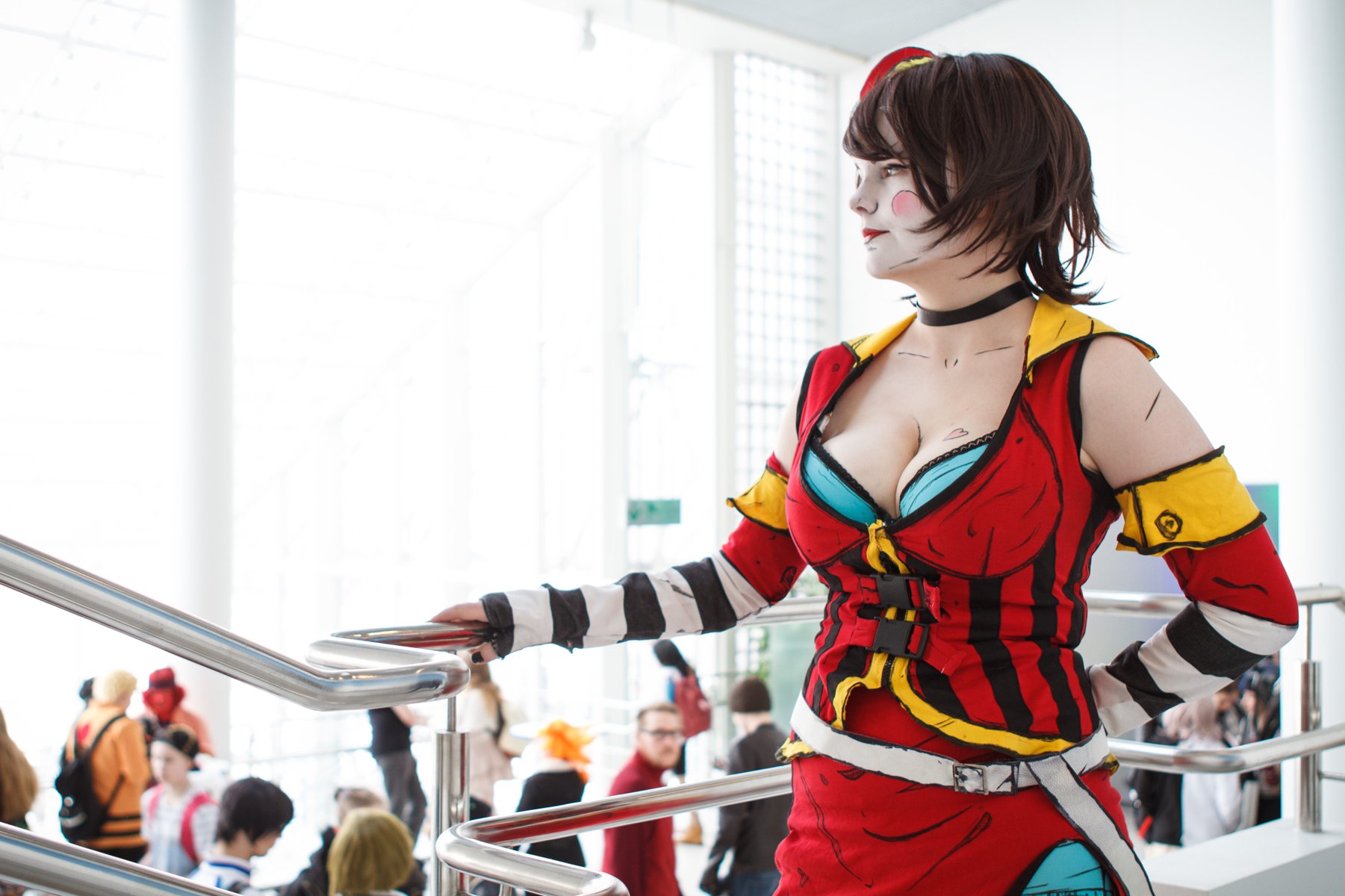 moon-moxxi-i-009