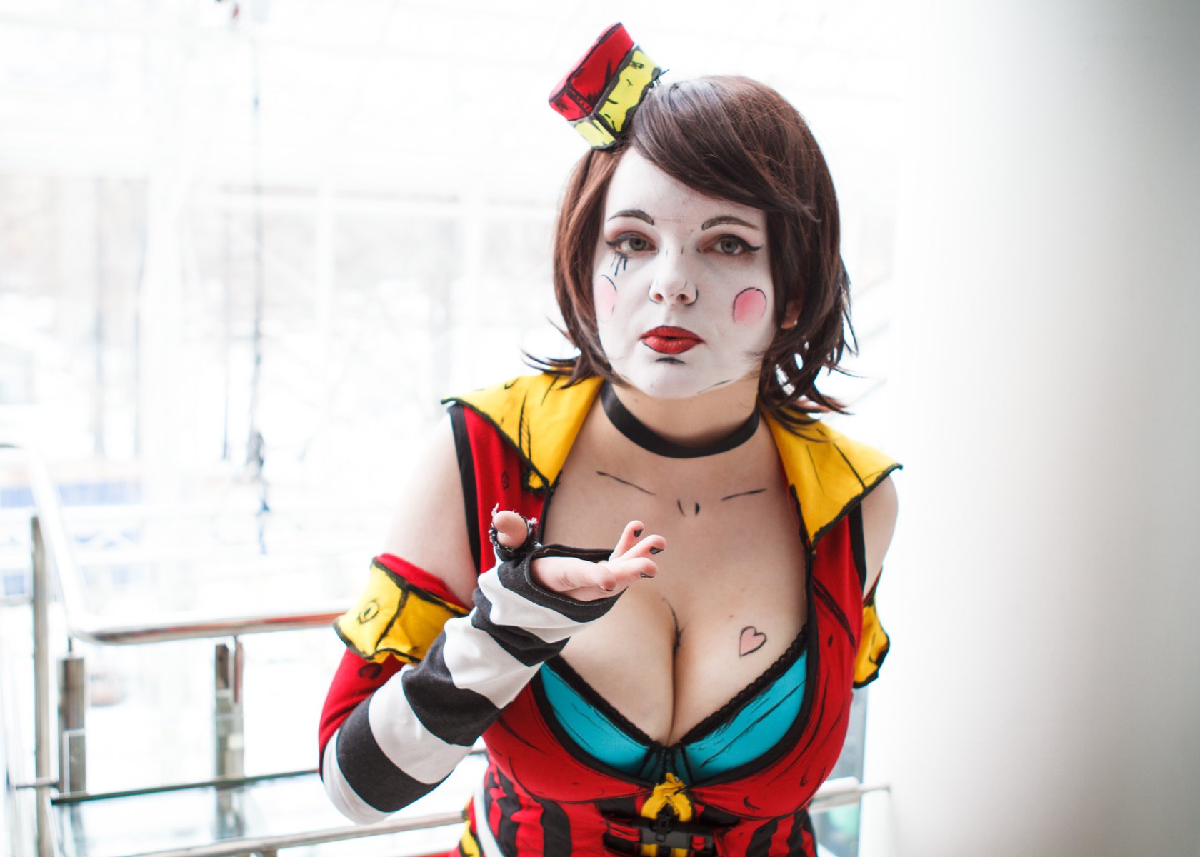 moon-moxxi-i-011