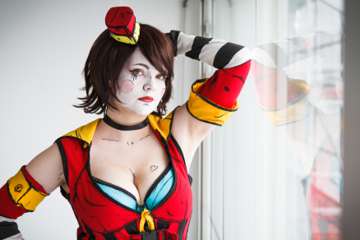 moon-moxxi-i-015