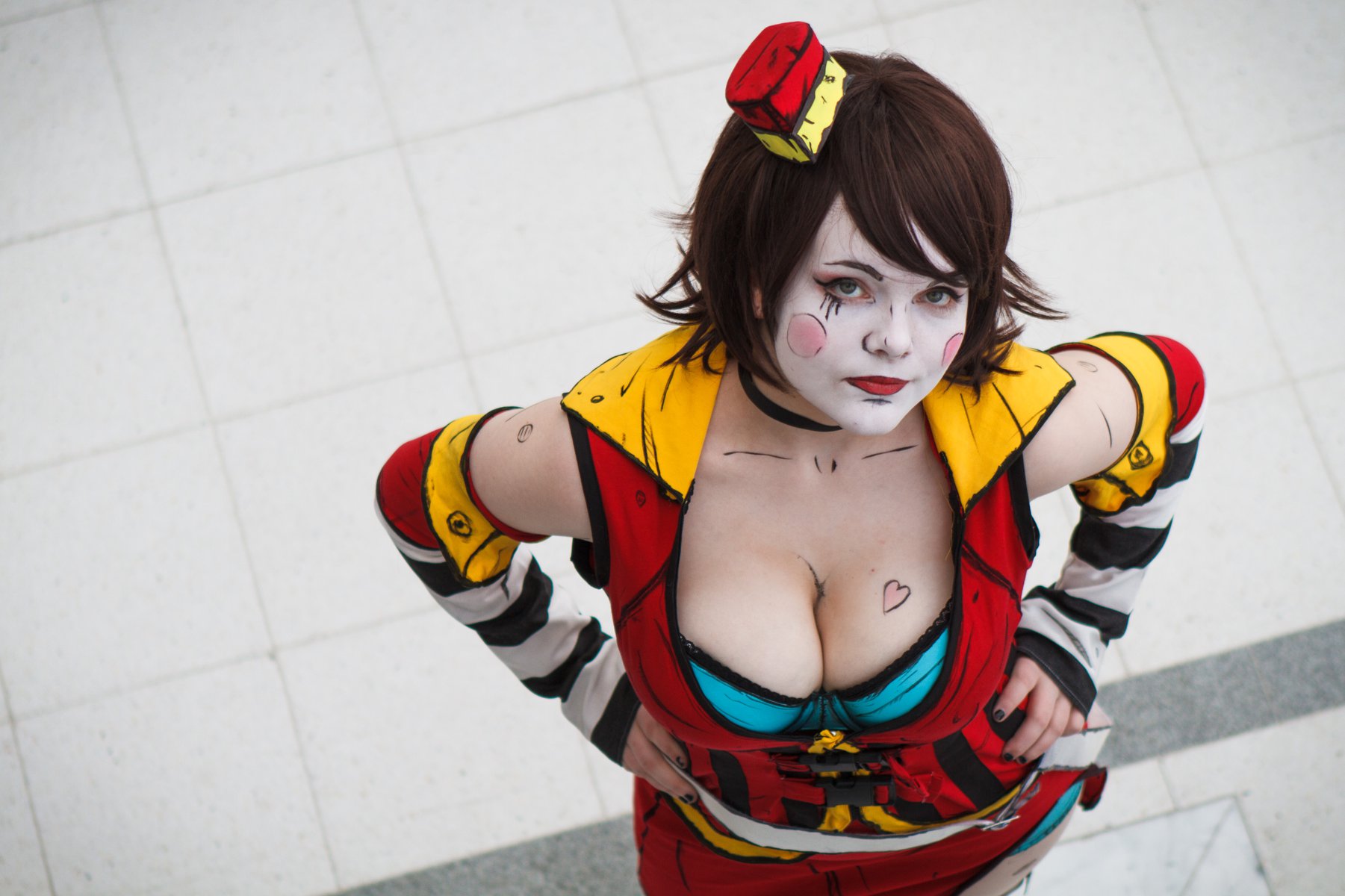 moon-moxxi-i-028