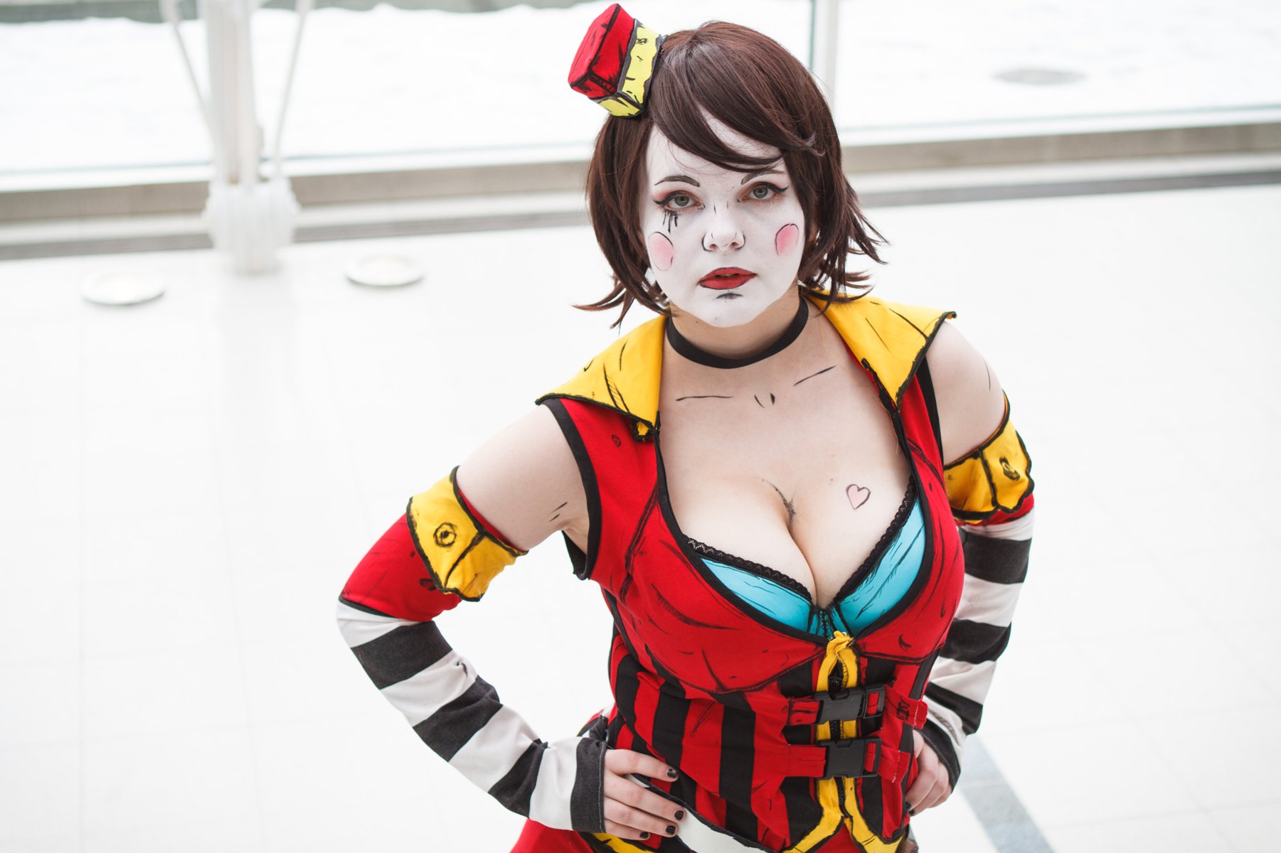 moon-moxxi-i-032