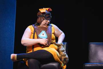 Tampere Kuplii ja Sarjakuva-Finlandia 2026 » Kuvia ohjelmanumeroista » Cosplaydeitti