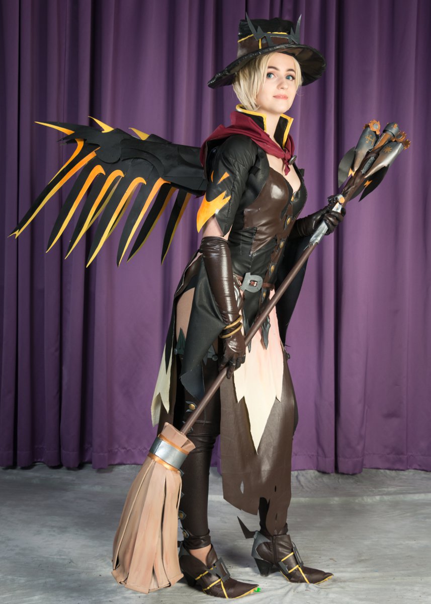 traconXII_hall_cosplay_64-002