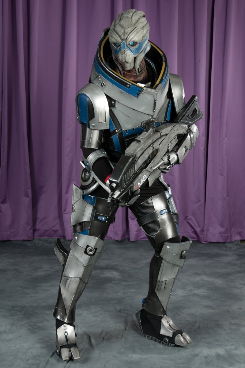hall-cosplay-61-001