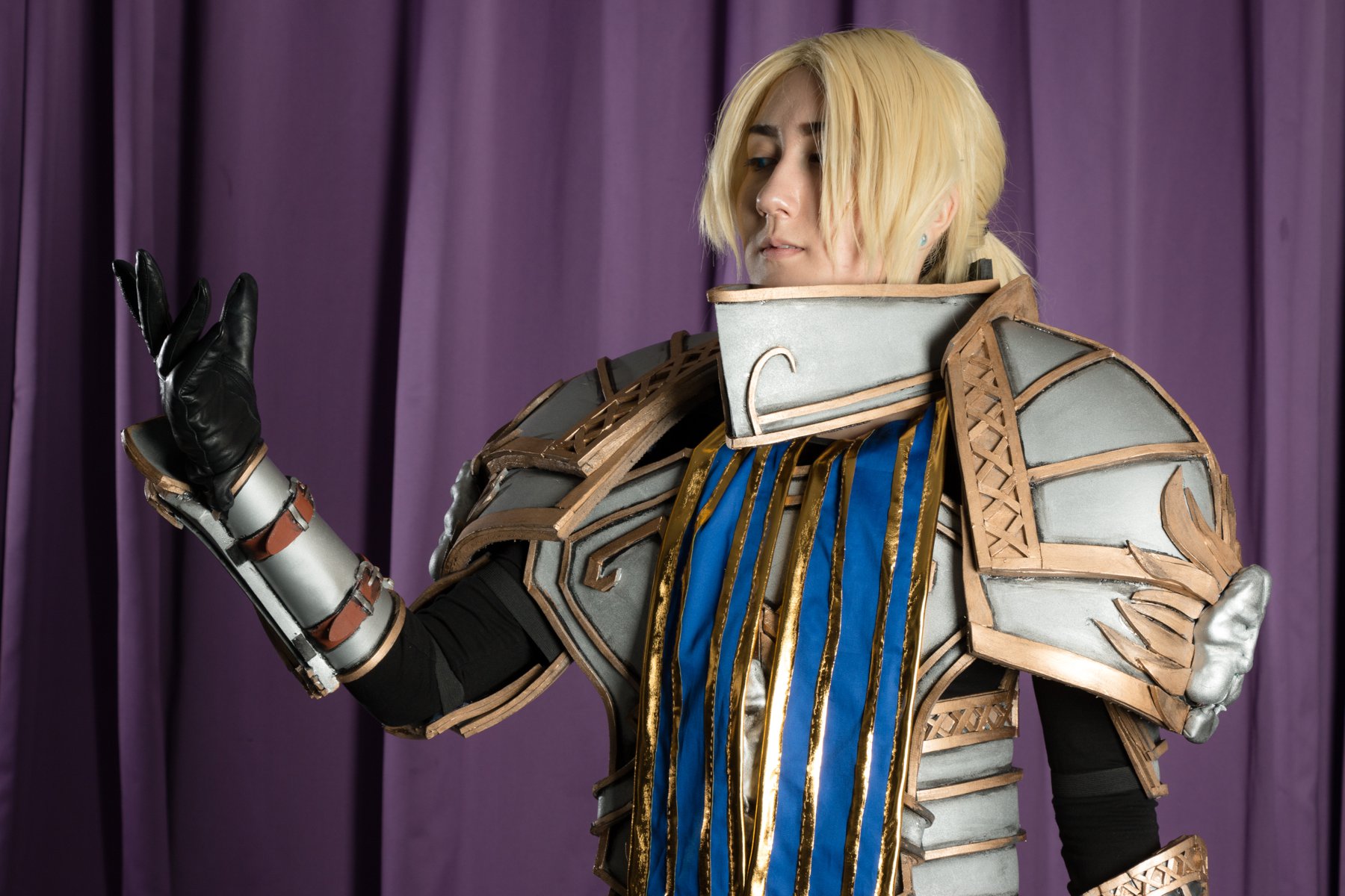 hall-cosplay-64-002