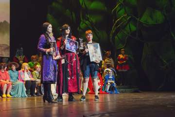 tracon2024_stage_shot_200