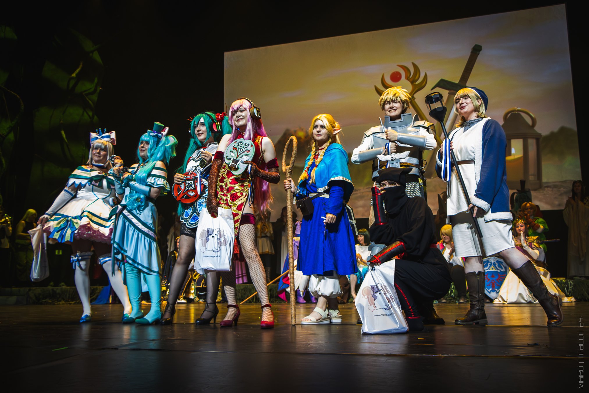 Tracon24CosplaySU-112