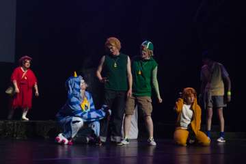 Tracon (2024) » Kuvia ohjelmanumeroista » Digimon-näytelmä Valitut lapset: Superlataus