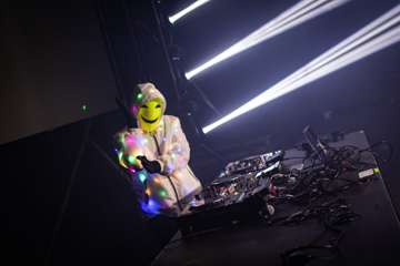 Tracon24--26