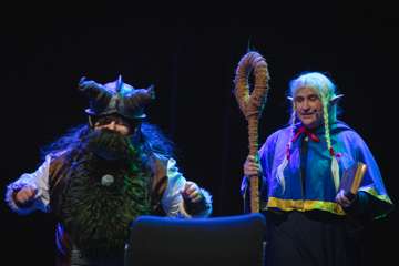 Tracon (2025) » Kuvia Ohjelmanumeroista » Tyrmän Cosplaydeitti