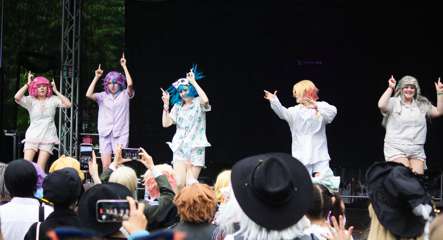Wonderush: Wake Up! Shake Up! And Wonderhoy!