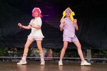 Tracon (2025) » Kuvia Ohjelmanumeroista » Wonderush: Wake Up! Shake Up! And Wonderhoy!