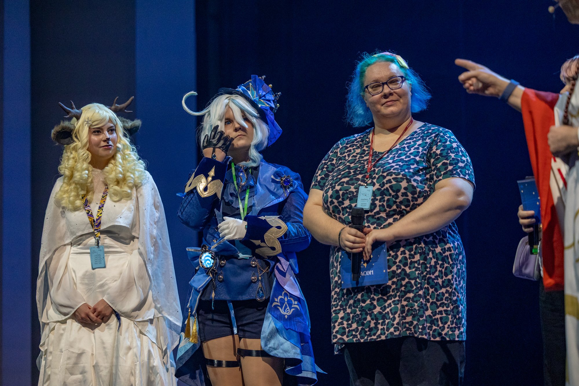 Tracon Sunnuntai AMV Saako introa äänestää & AMV Show - Wezaap-8